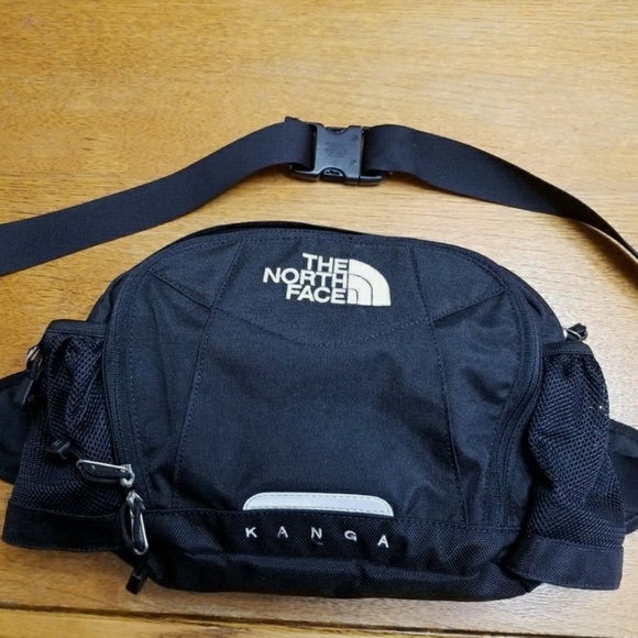 The North Face Waist Hip Fannie pack belted water bottle 12 x 10 - Picture 5 of 10